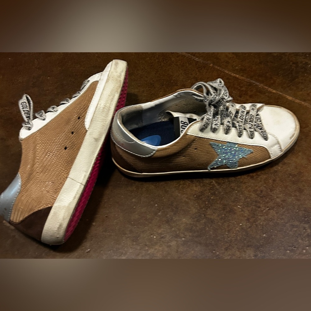 Golden Goose like new shoes. Comes with box and special laces, and dust bag.